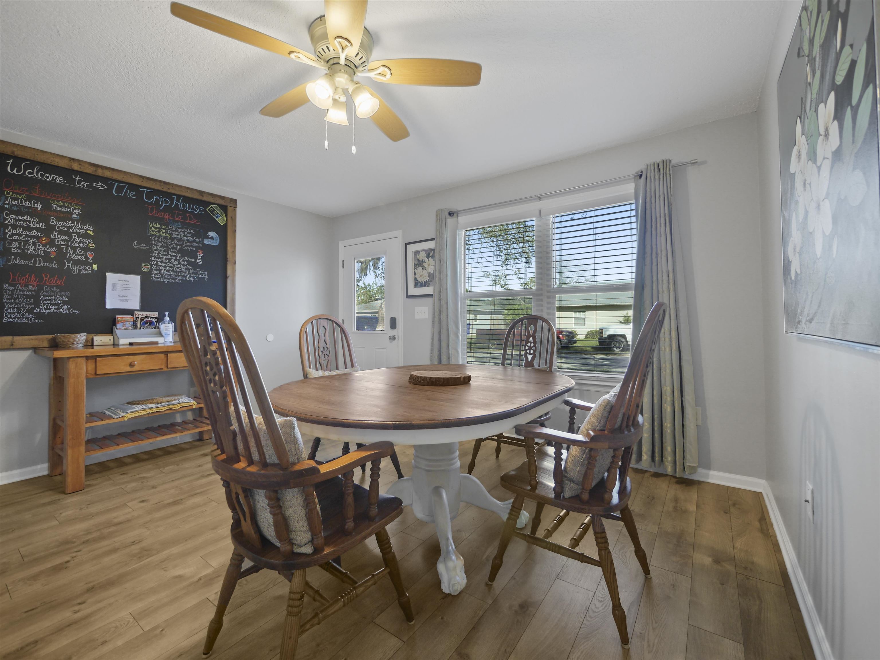 241 Tropic Way St. Augustine, FL 32080 - Photo 6 of 32 a view of a dining room with furniture and window