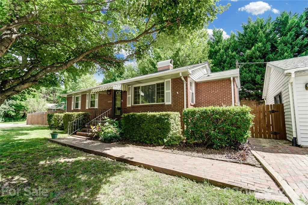 4460 Applegate Road Charlotte, NC 28209 - Photo 3 of 41 front view of a house with a yard