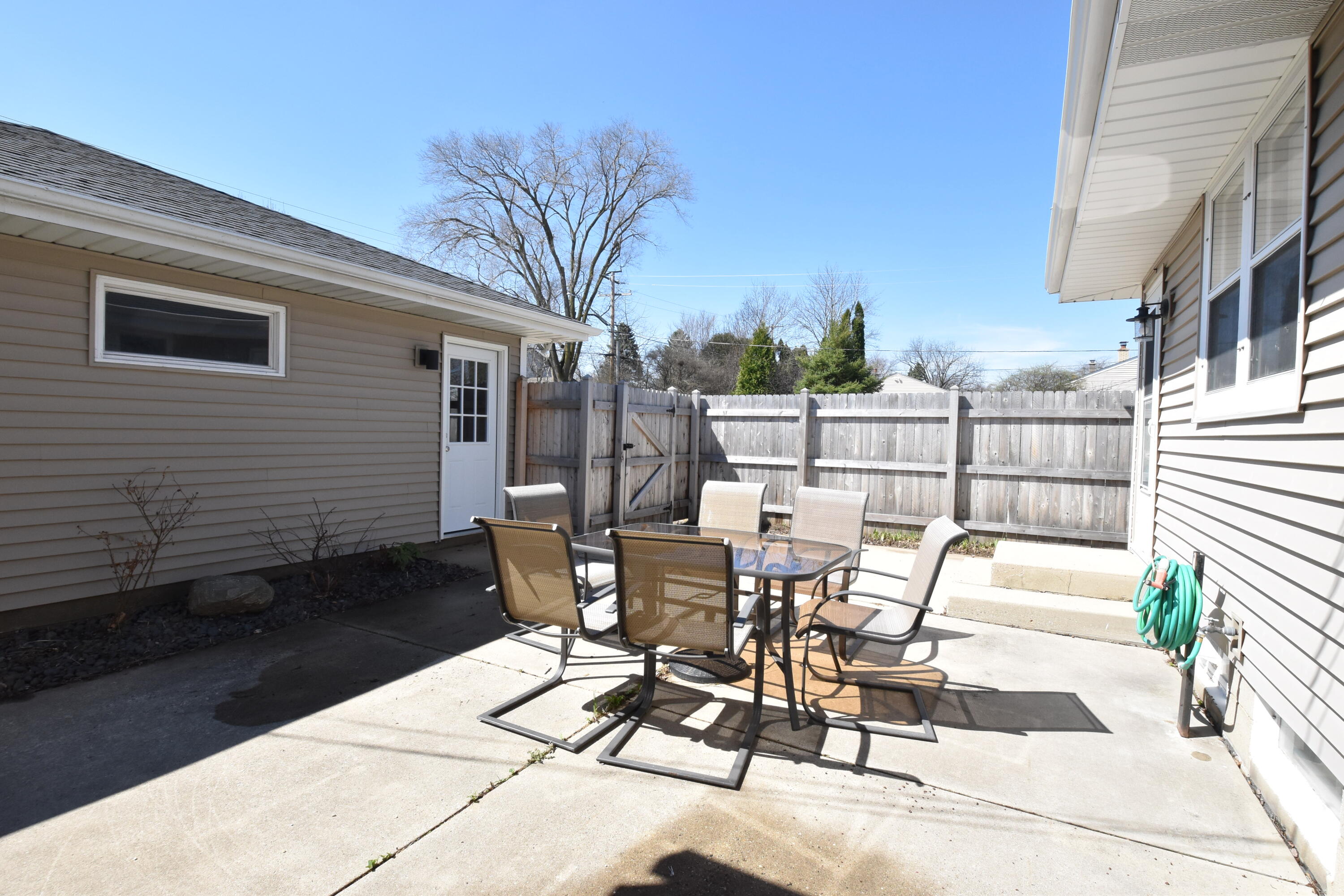 403 Beech Street Grafton, WI 53024 - Photo 25 of 29 Get Ready for Summer Fun!