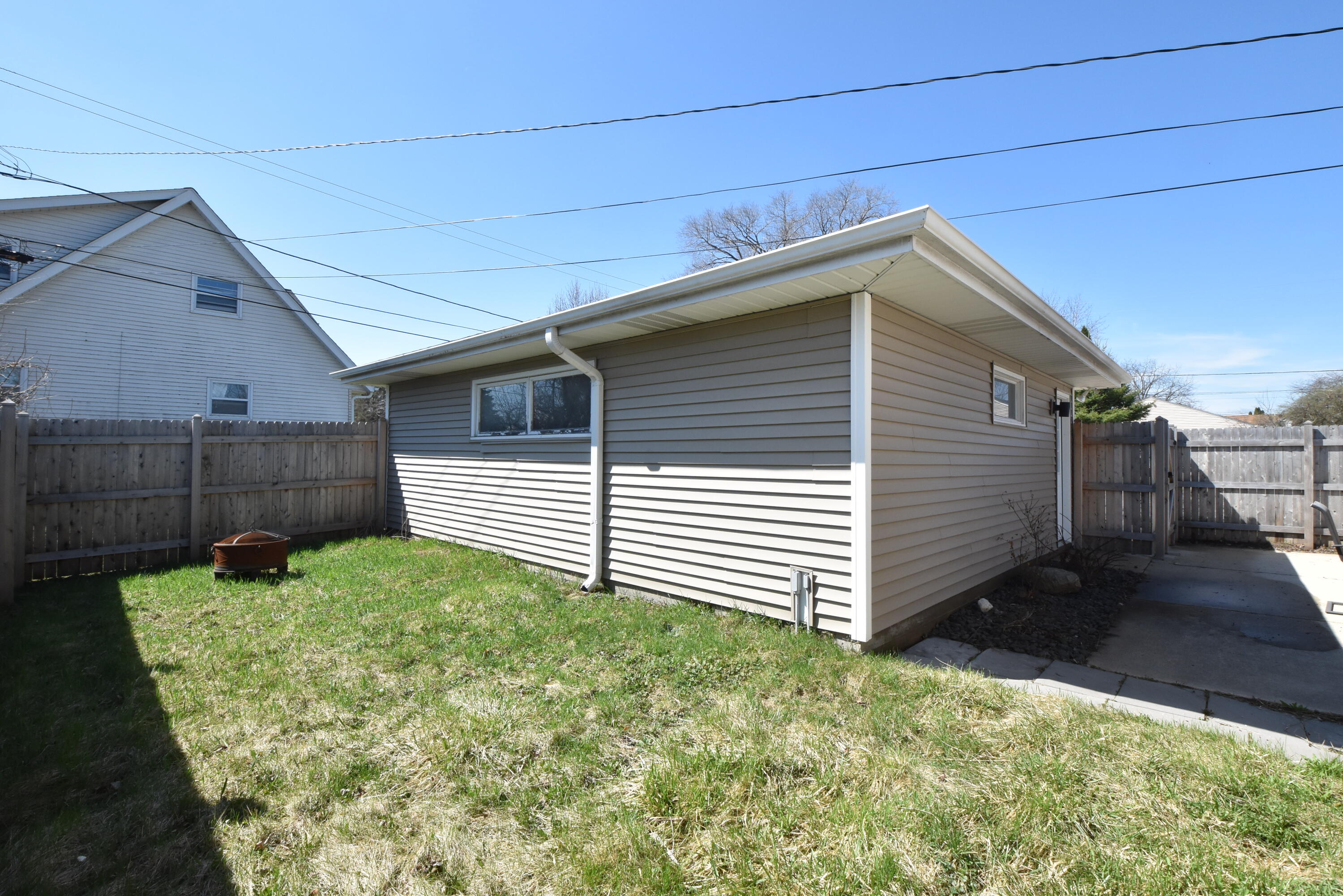403 Beech Street Grafton, WI 53024 - Photo 26 of 29 Back/Side Yard