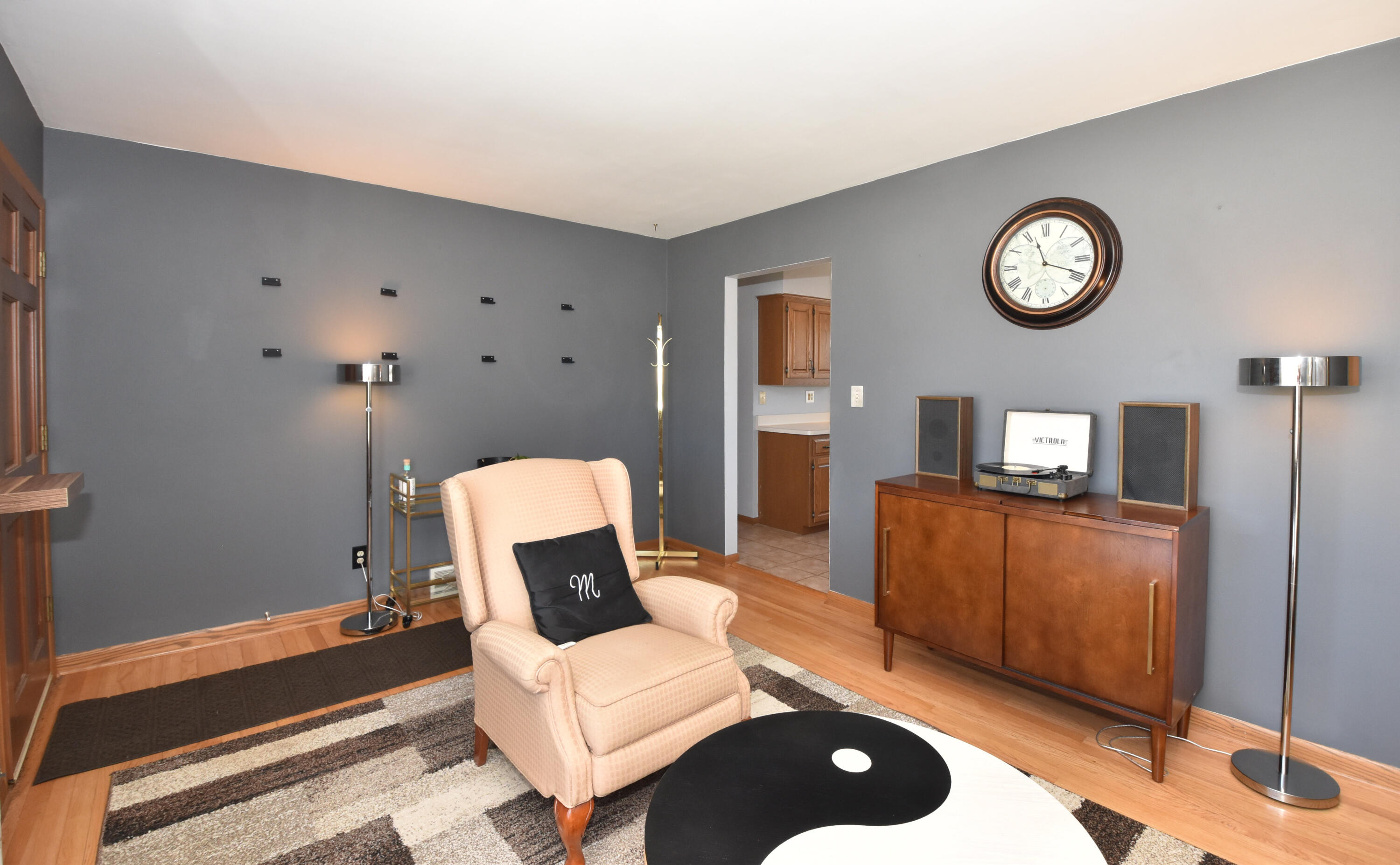 403 Beech Street Grafton, WI 53024 - Photo 4 of 29 Living Room View II