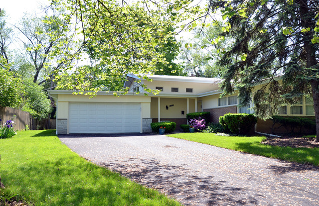 711 Timber Hill Road Deerfield, IL 60015 - Photo 1 of 7