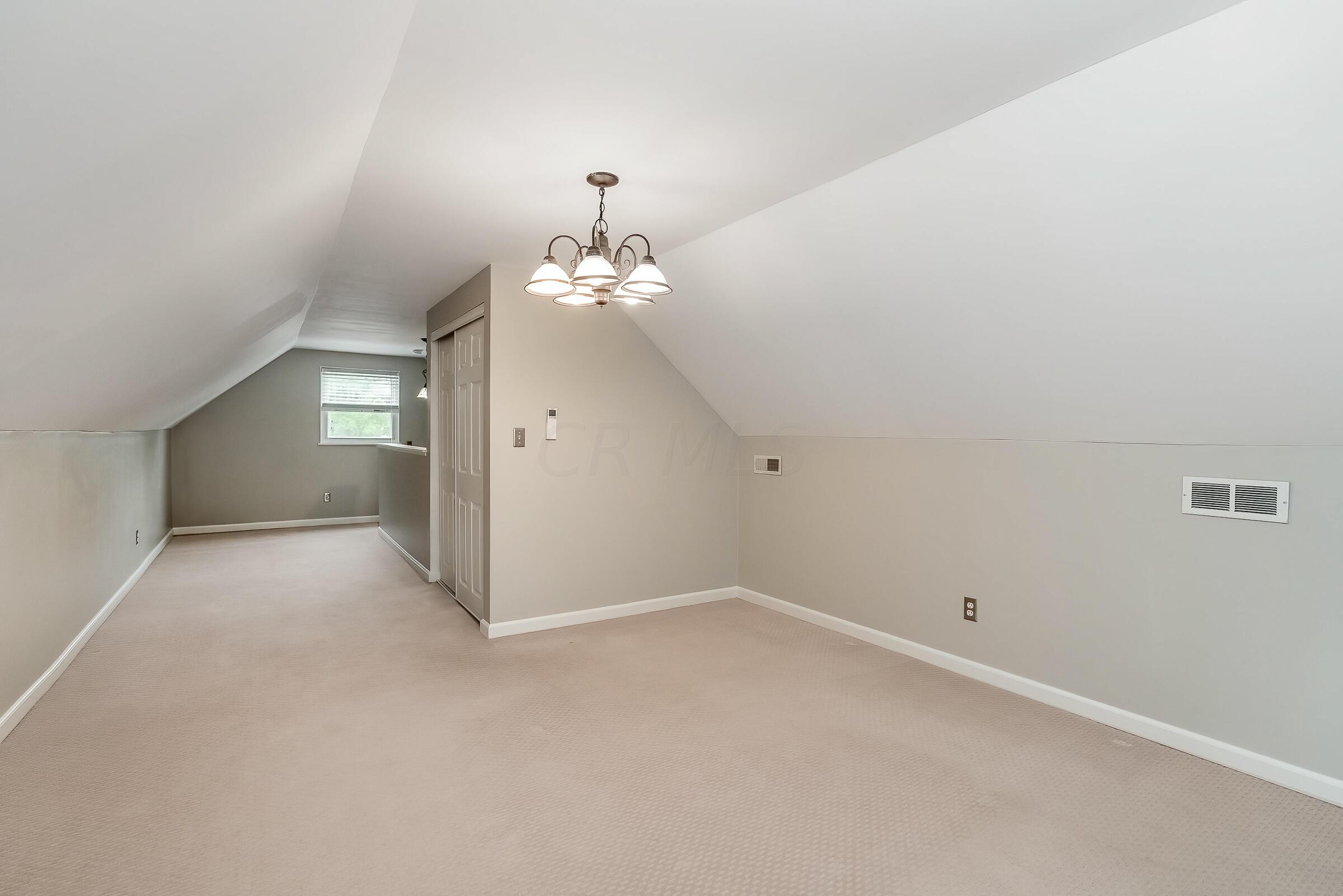 588 Northridge Road Columbus, OH 43214 - Photo 22 of 31 Freshly painted and move-in ready throughout!