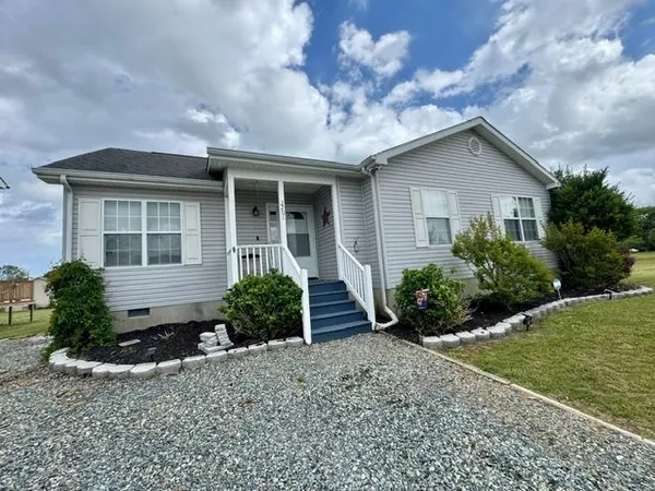 $259,999 | 2201 Yardarm Drive, Greenbackville, VA 23356
