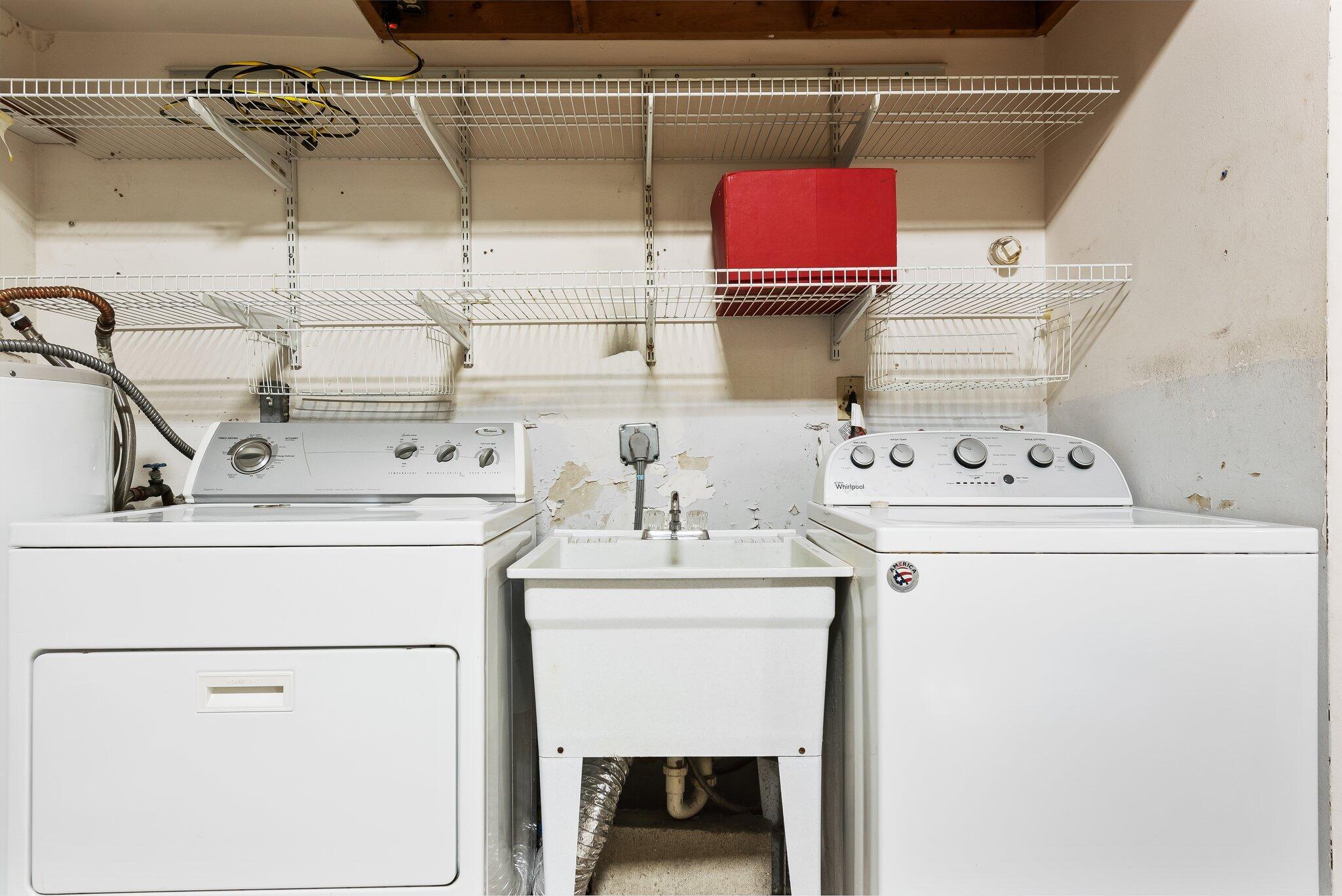 9718 Lancaster Place Boca Raton, FL 33434 - Photo 13 of 16 Washer/Dryer Utility Sink