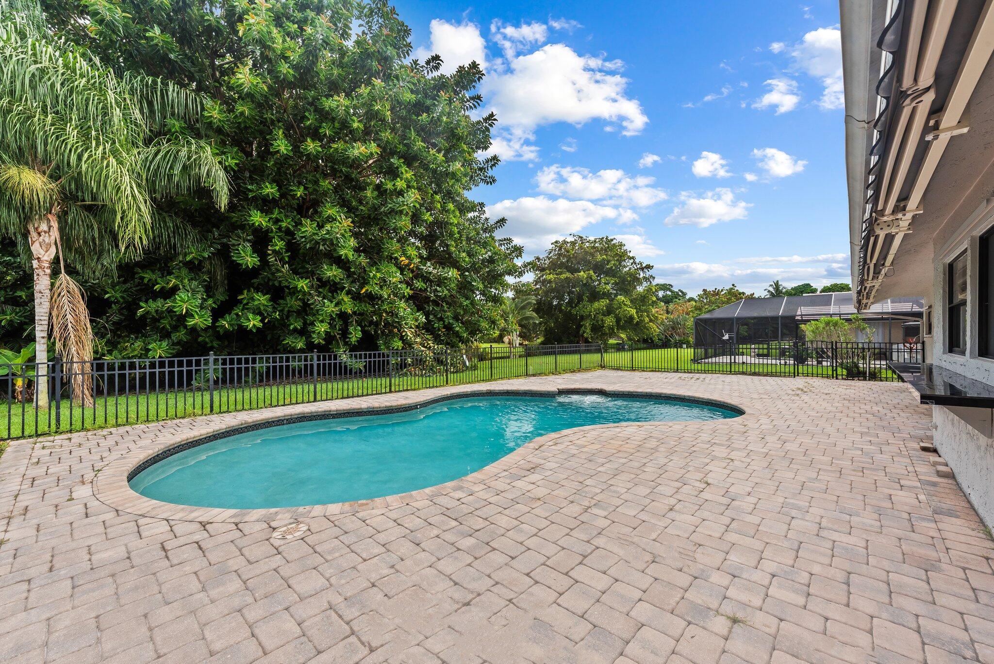 9718 Lancaster Place Boca Raton, FL 33434 - Photo 14 of 16 Large POOL