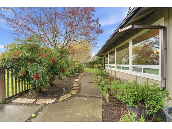 $849,900 | 14920 Northwest Northumbria Lane, Beaverton, OR 97006