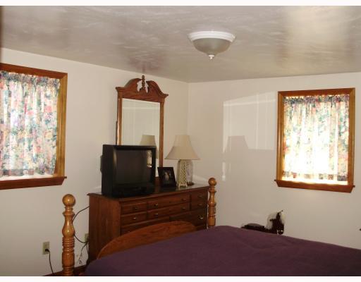 473 Hebron Road Imperial, PA 15126 - Photo 14 of 17 Exterior Front. Bedroom #3; Back Corner of House; 12 6" x 11 2";