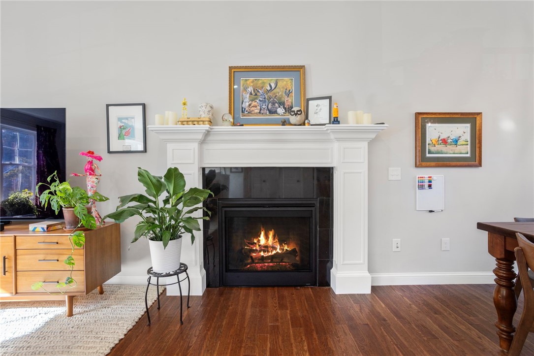 51 Hornbeam Road Coventry, RI 02816 - Photo 8 of 42 Fireplace Living