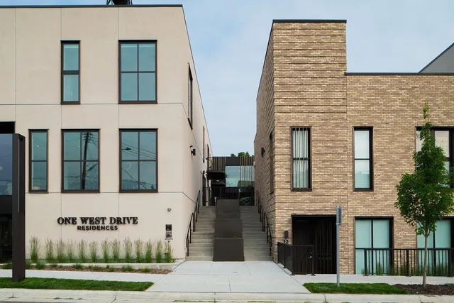 $6,995 | 10 West Drive, Excelsior, MN 55331