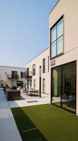 $6,995 | 10 West Drive, Excelsior, MN 55331