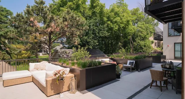 $6,995 | 10 West Drive, Excelsior, MN 55331