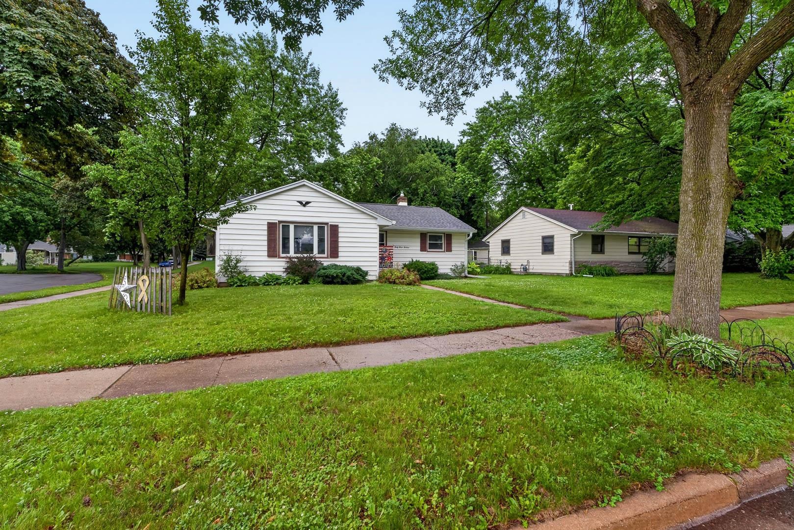 4313 School Madison, WI 53704 - Photo 2 of 56