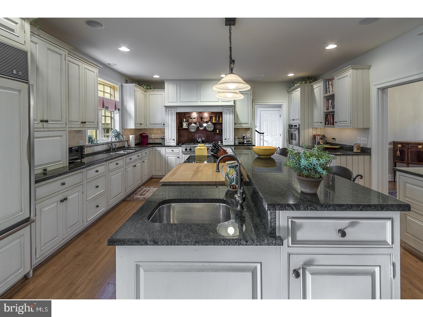 7 Leeds Road Moorestown, NJ 08057 - Photo 4 of 25