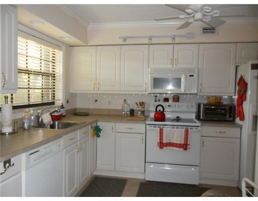 17380 Boca Club Boulevard, Unit 304 Boca Raton, FL 33487 - Photo 8 of 15 Additional Photo
