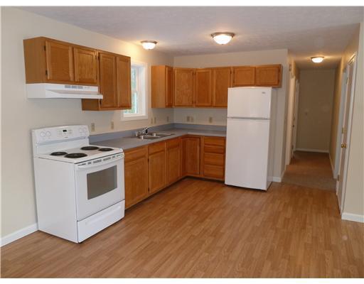 58 Richards Road Windham, ME 04062 - Photo 6 of 16 Kitchen.
