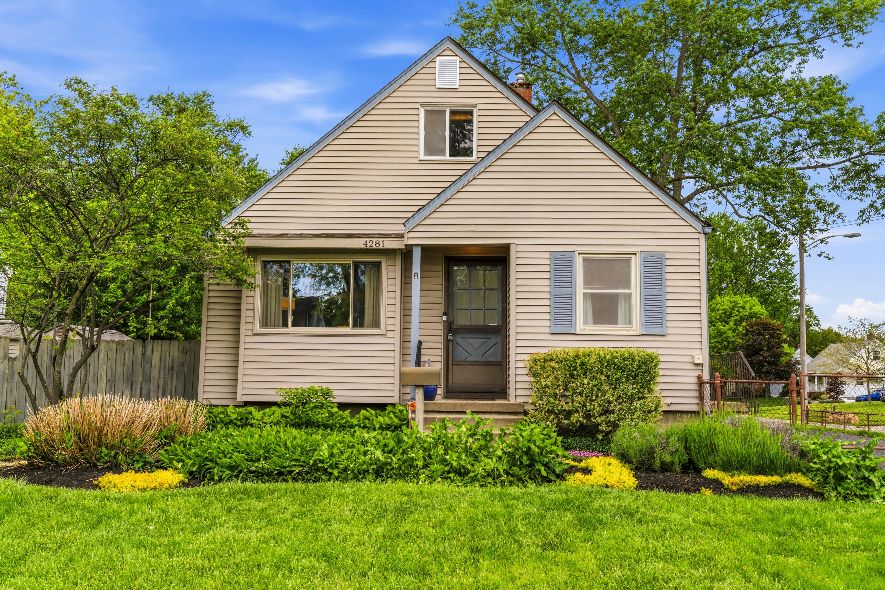 4281 Blythe Road Columbus, OH 43224 - Photo 1 of 57 Gallery Image 1