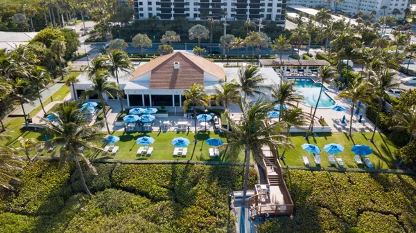 $1,060,000 | 3420 South Ocean Boulevard, Unit 7O, Highland Beach, FL 33487