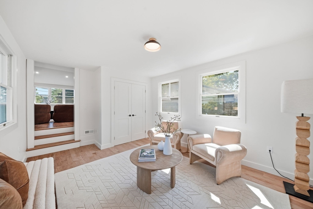 219 Hunting Road Needham, MA 02494 - Photo 6 of 20 Gallery Image 6