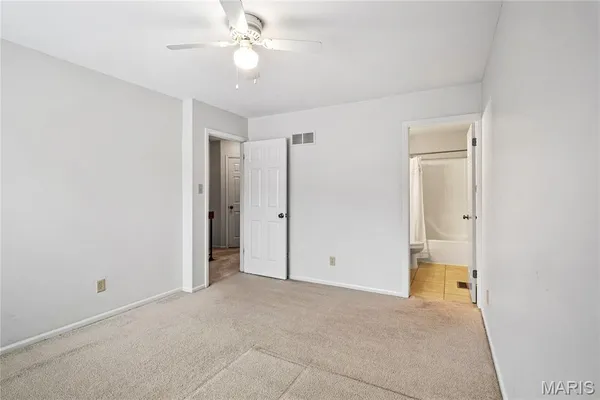 $2,300 | 707 Forest Trace Drive, Unit E, Chesterfield, MO 63017