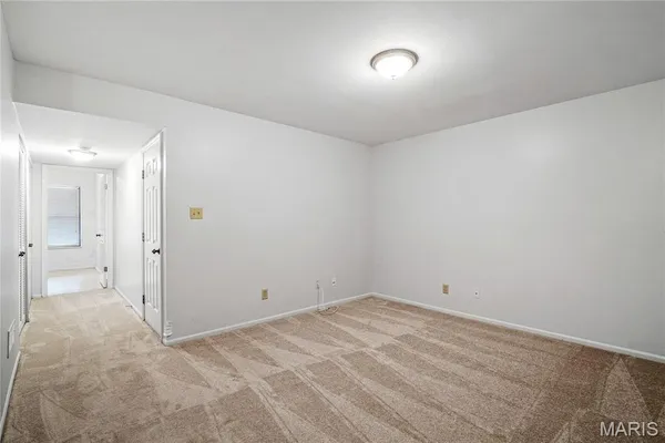 $2,300 | 707 Forest Trace Drive, Unit E, Chesterfield, MO 63017