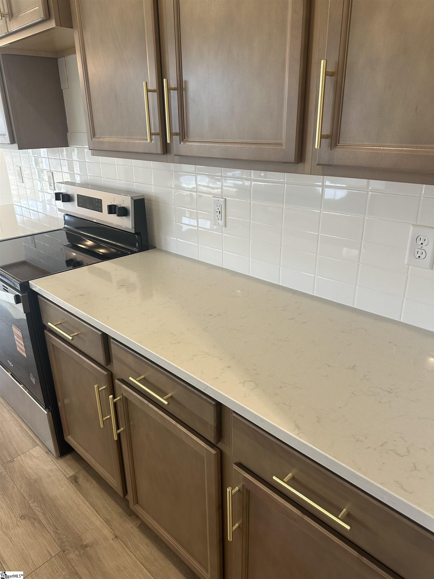 233 Brown Circle Easley, SC 29642 - Photo 8 of 33