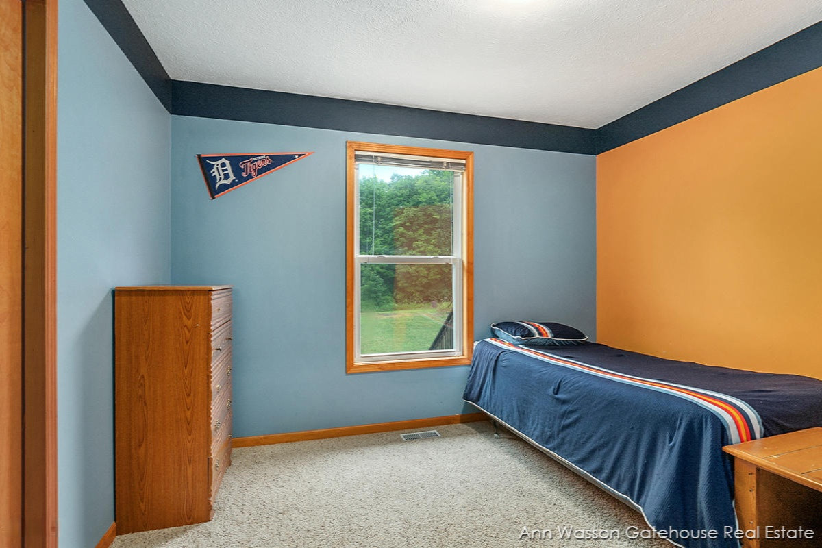 1651 Dagget Road Pierson, MI 49339 - Photo 11 of 18 IMG_1010