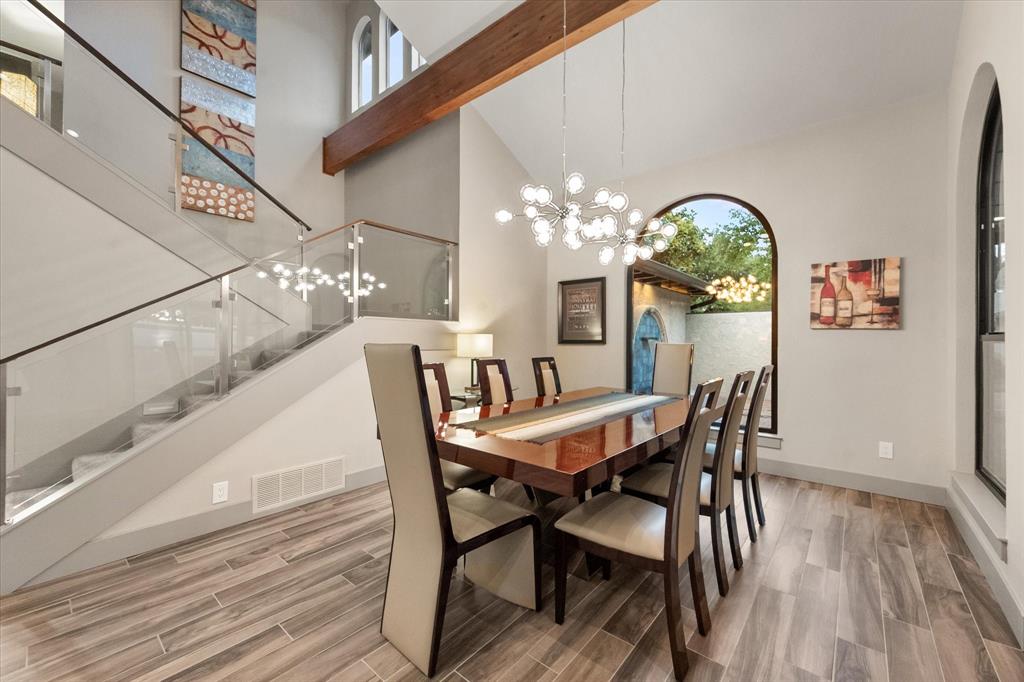 1422 Country Club Road Arlington, TX 76013 - Photo 7 of 40 Gallery Image 7