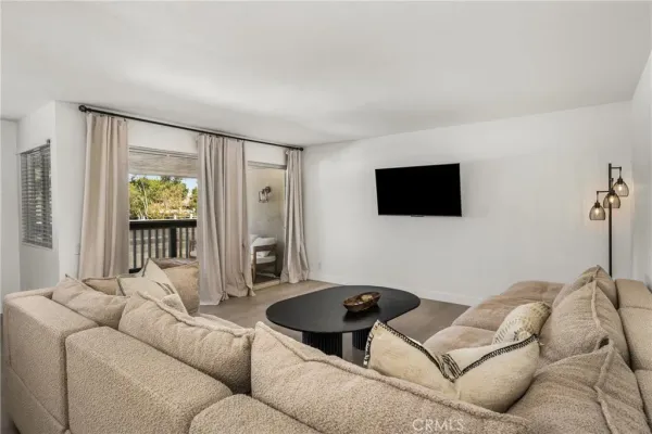 $799,000 | 23292 Caminito Andreta, Unit 68, Laguna Hills, CA 92653