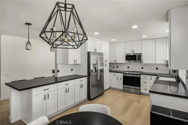 $799,000 | 23292 Caminito Andreta, Unit 68, Laguna Hills, CA 92653