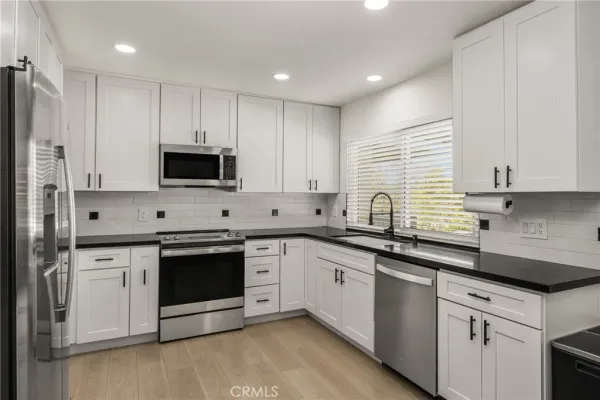 $799,000 | 23292 Caminito Andreta, Unit 68, Laguna Hills, CA 92653