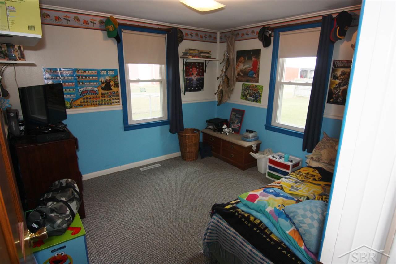9139 Sheridan Road Burt, MI 48417 - Photo 9 of 21 31315724-8.JPG
