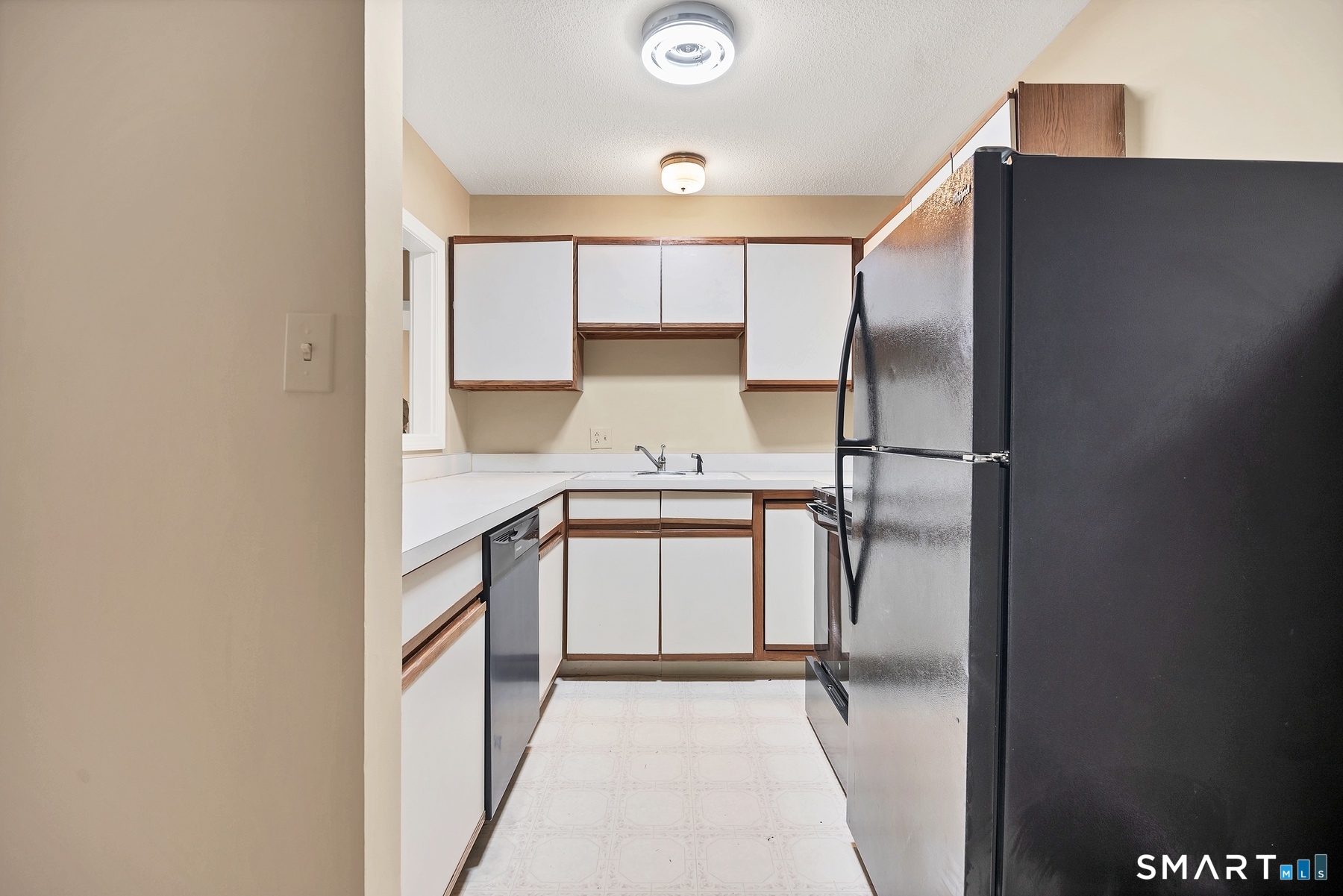111 A Niles Hill Road, Unit E New London, CT 06320 - Photo 12 of 19 Gallery Image 12