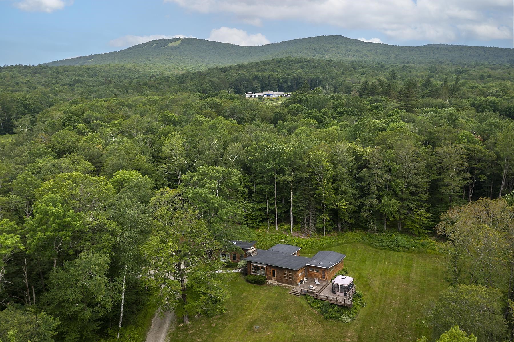 2588 Vt Route 11 Peru, VT 05152 - Photo 11 of 37