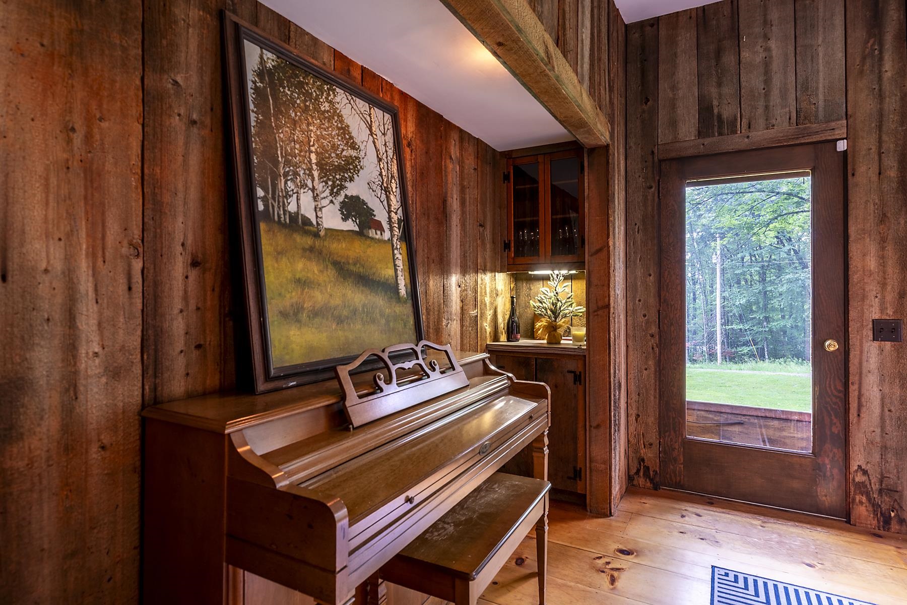 2588 Vt Route 11 Peru, VT 05152 - Photo 17 of 37