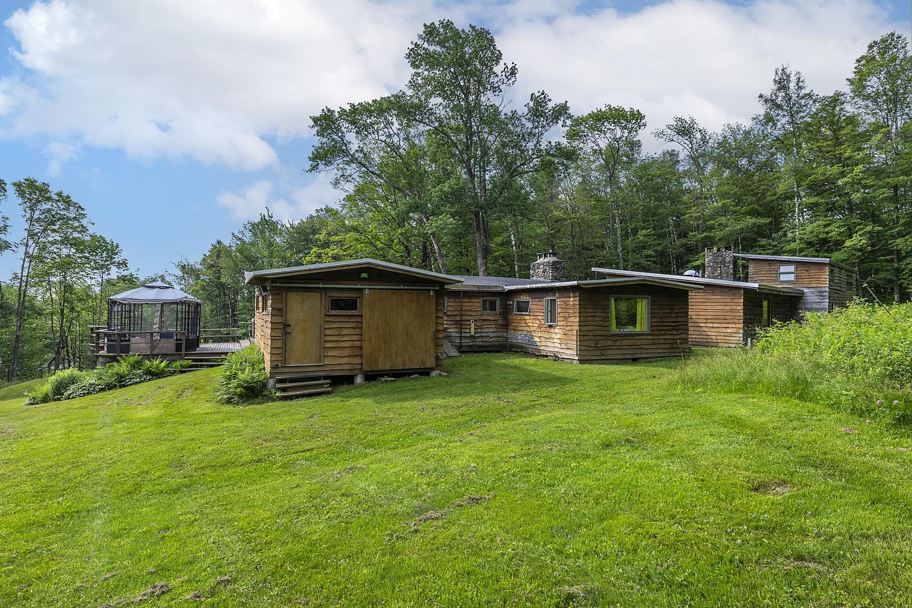 2588 Vt Route 11 Peru, VT 05152 - Photo 9 of 37