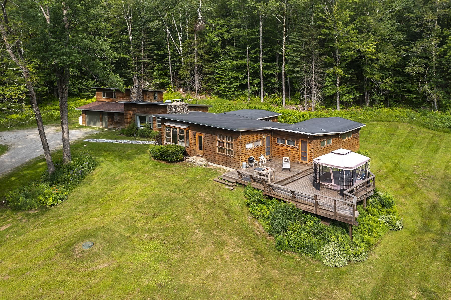 2588 Vt Route 11 Peru, VT 05152 - Photo 10 of 37