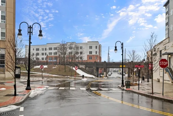 $7,000 | 620 Bloomfield Avenue, Unit PHB, Bloomfield, NJ 07003