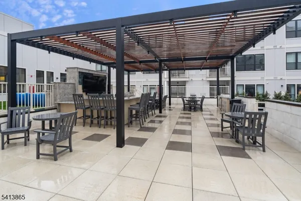 $7,000 | 620 Bloomfield Avenue, Unit PHB, Bloomfield, NJ 07003