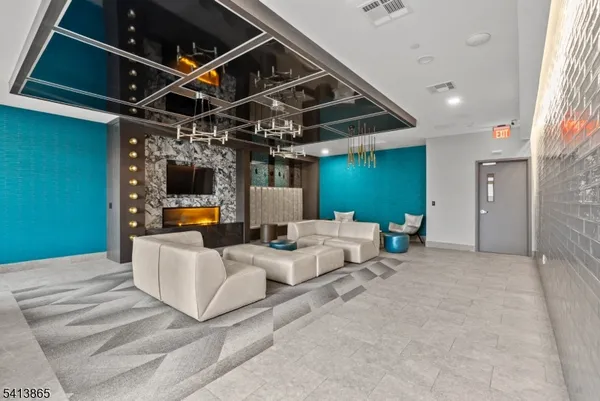 $7,000 | 620 Bloomfield Avenue, Unit PHB, Bloomfield, NJ 07003