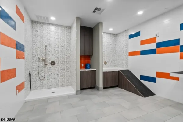 $7,000 | 620 Bloomfield Avenue, Unit PHB, Bloomfield, NJ 07003