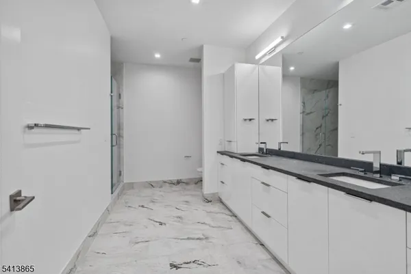 $7,000 | 620 Bloomfield Avenue, Unit PHB, Bloomfield, NJ 07003