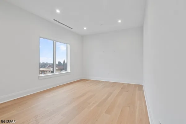 $7,000 | 620 Bloomfield Avenue, Unit PHB, Bloomfield, NJ 07003