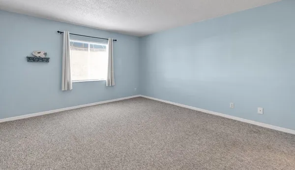 $2,000 | 6122 South River Run Drive, Unit 203B, Sebastian, FL 32958