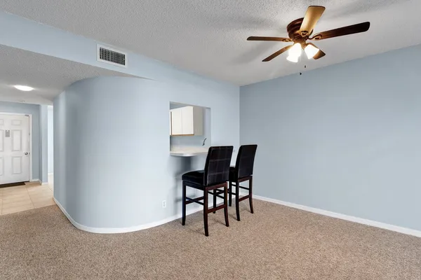 $2,000 | 6122 South River Run Drive, Unit 203B, Sebastian, FL 32958