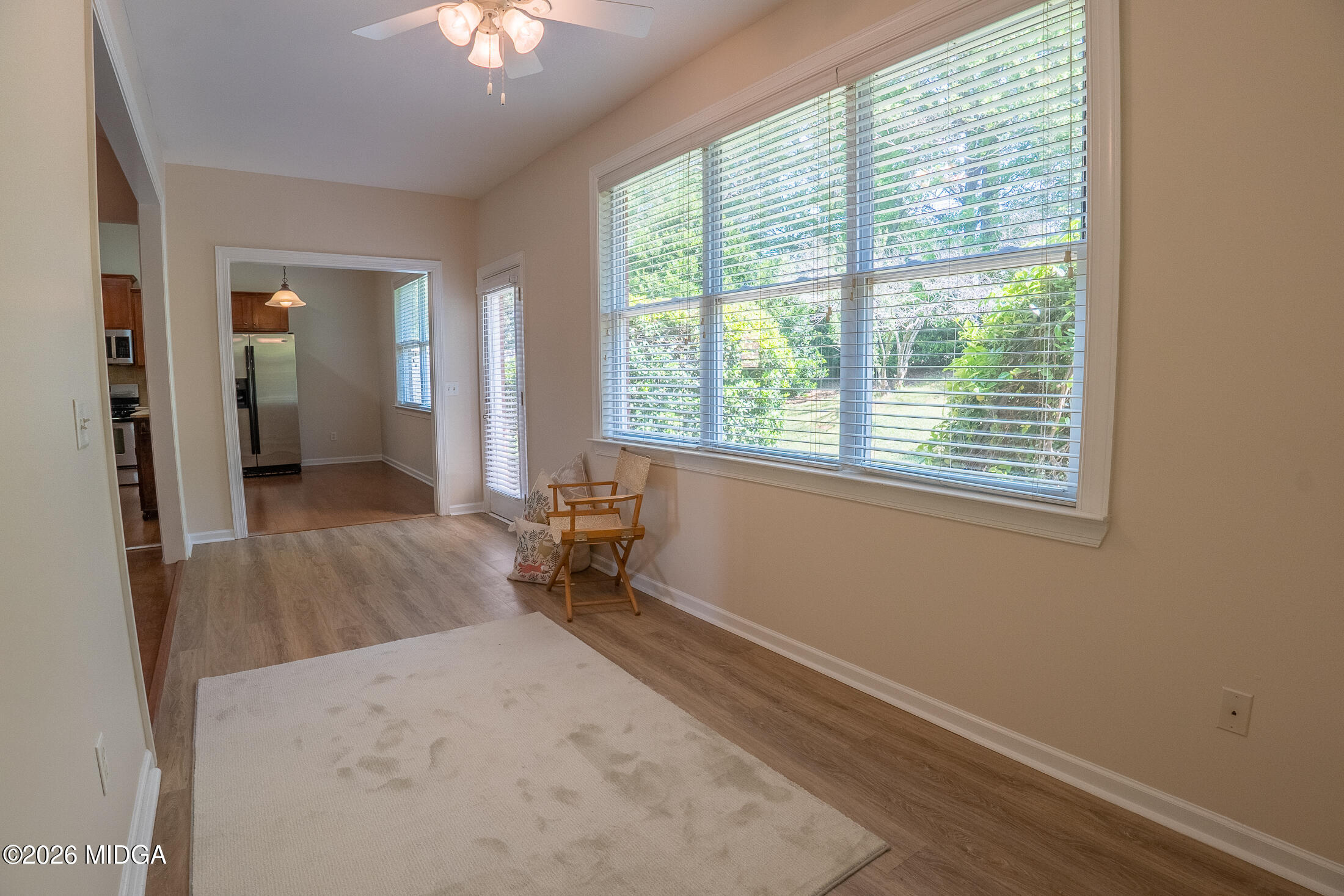 339 Fairways Drive Macon, GA 31220 - Photo 18 of 37 a furnished livingroom with a window
