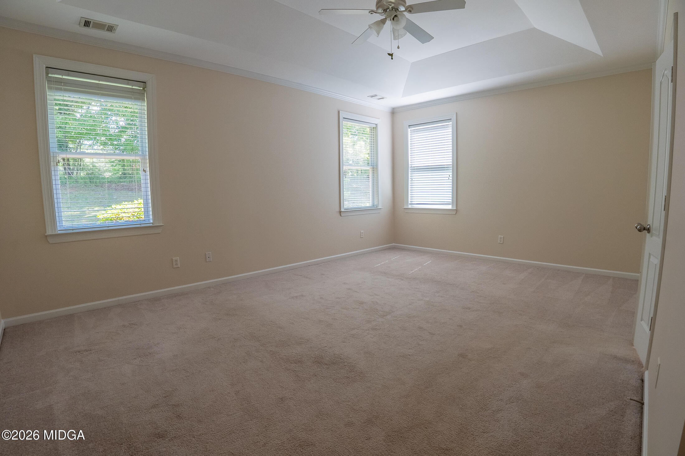 339 Fairways Drive Macon, GA 31220 - Photo 20 of 37 a view of an empty room with a window