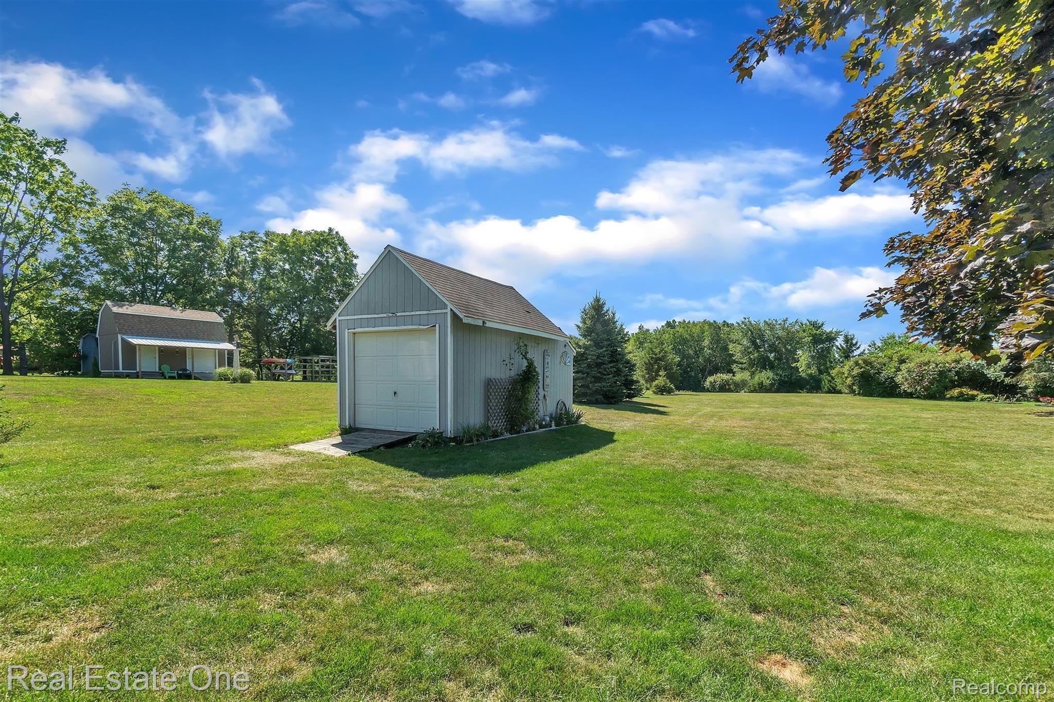 2022 Bone Road Holly, MI 48442 - Photo 35 of 44 48-2022 Bone Rd-WindowStill-Real-Es.jpg