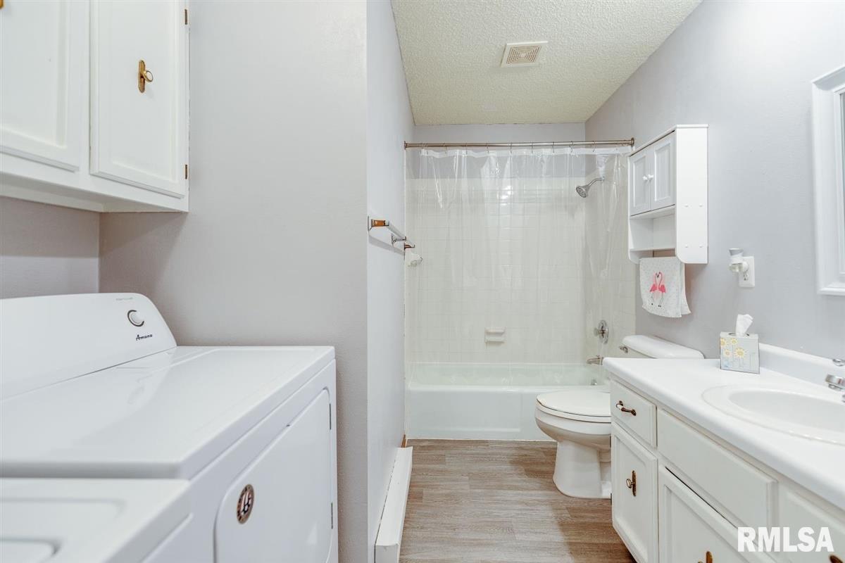 2723 Cardigan Drive Springfield, IL 62702 - Photo 11 of 18