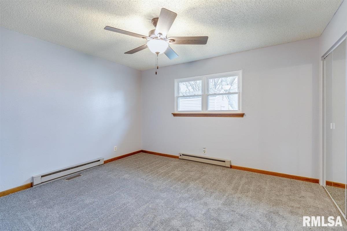2723 Cardigan Drive Springfield, IL 62702 - Photo 13 of 18